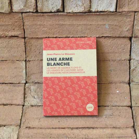 Une Arme Blanche